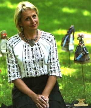Олена Орєхова, майстриня вузликових ляльок