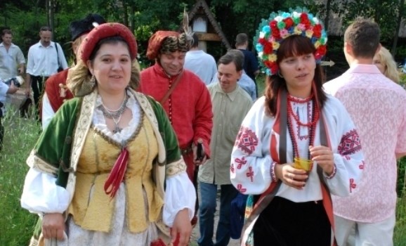 Фольклорний фестиваль «Жили-були…» в козацькому селищі «Мамаєва Слобода»