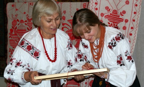 Всеукраїнський конкурс «З бабусиної скрині»