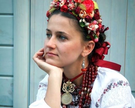 Лекція-показ «Традиційне вбрання Київщини» в Музеї Івана Гончара