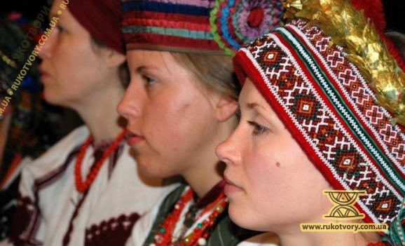 Виставка “Українське весілля: обрядова атрибутика”